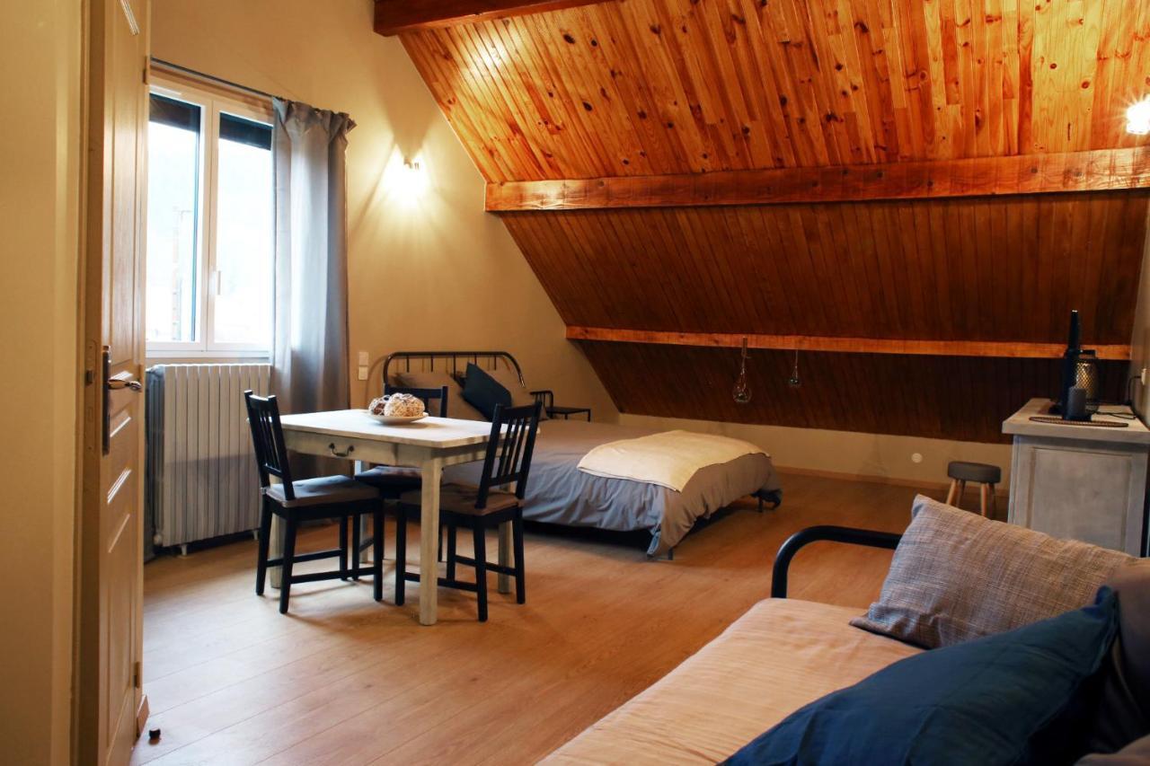 Chambre D'Hotes Des Poisets Crotenay Exterior photo